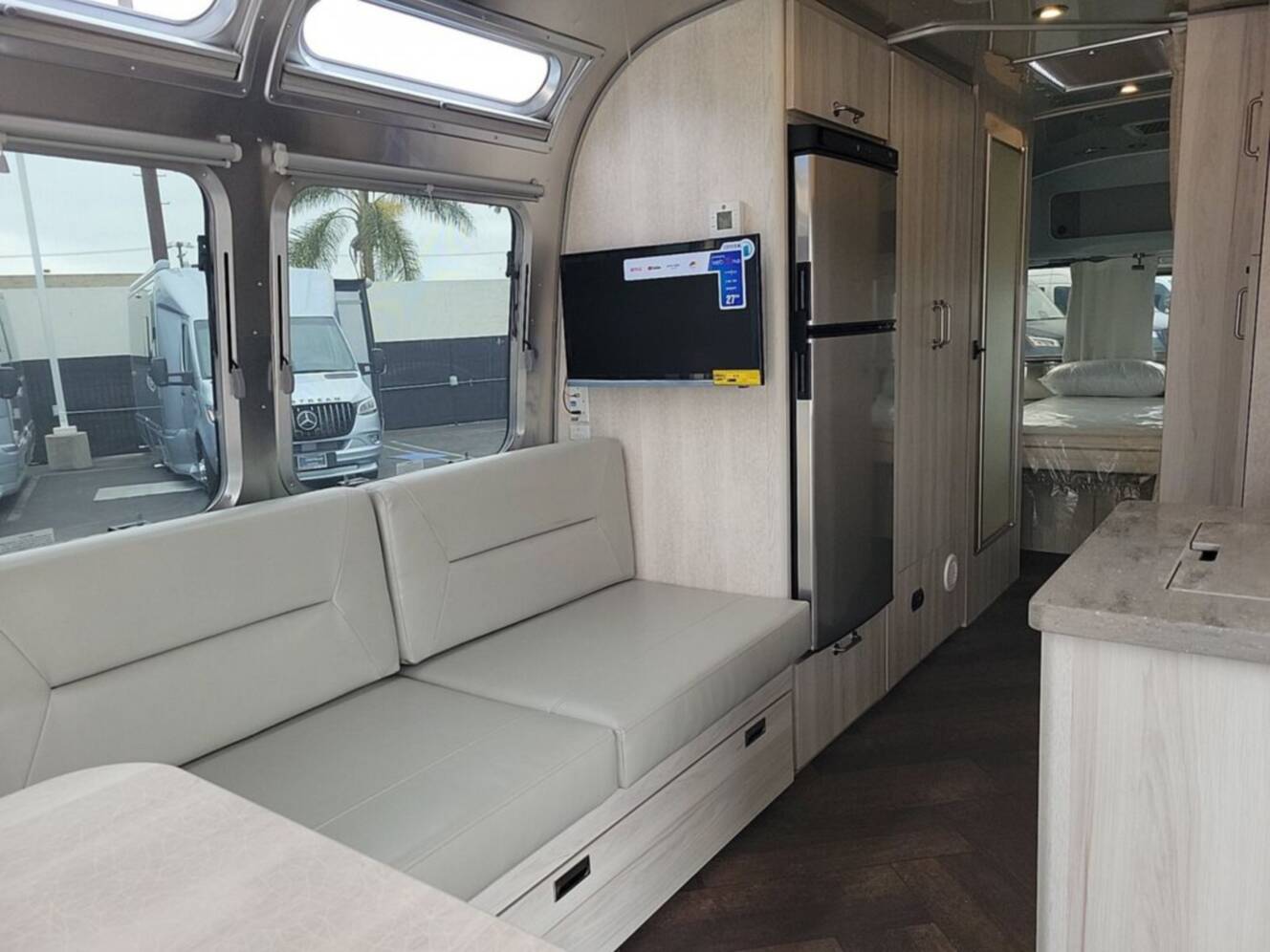 A photo of this 2026 Airstream International 27FBQ Queen
