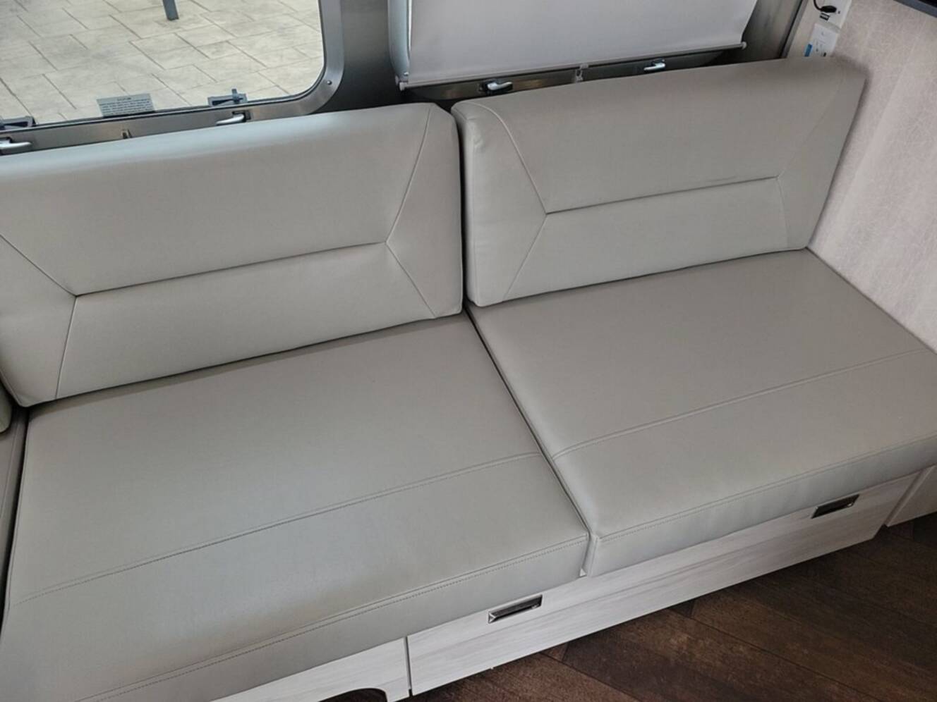 A photo of this 2026 Airstream International 27FBQ Queen