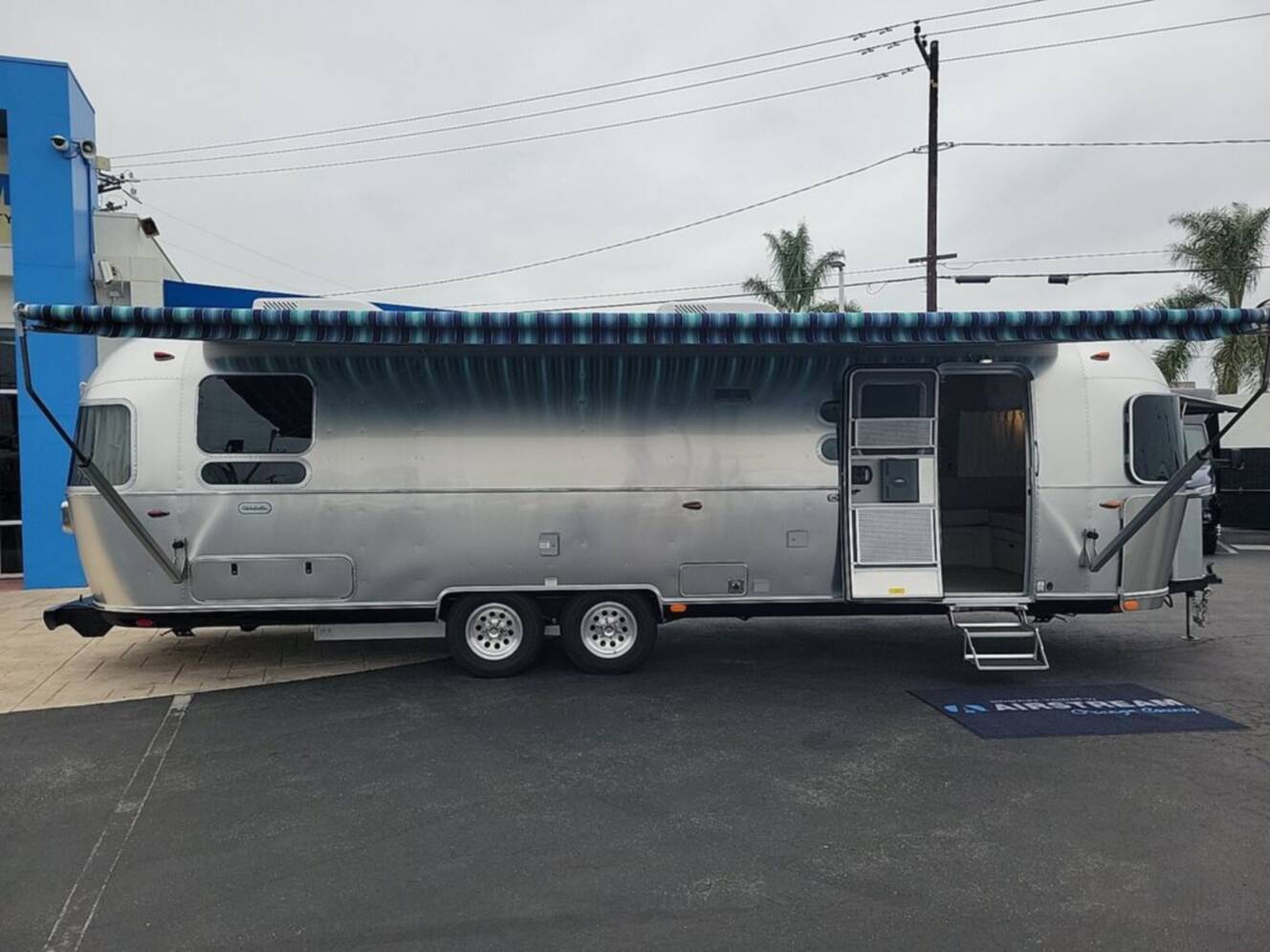 A photo of this 2026 Airstream Globetrotter® 30RB Twin