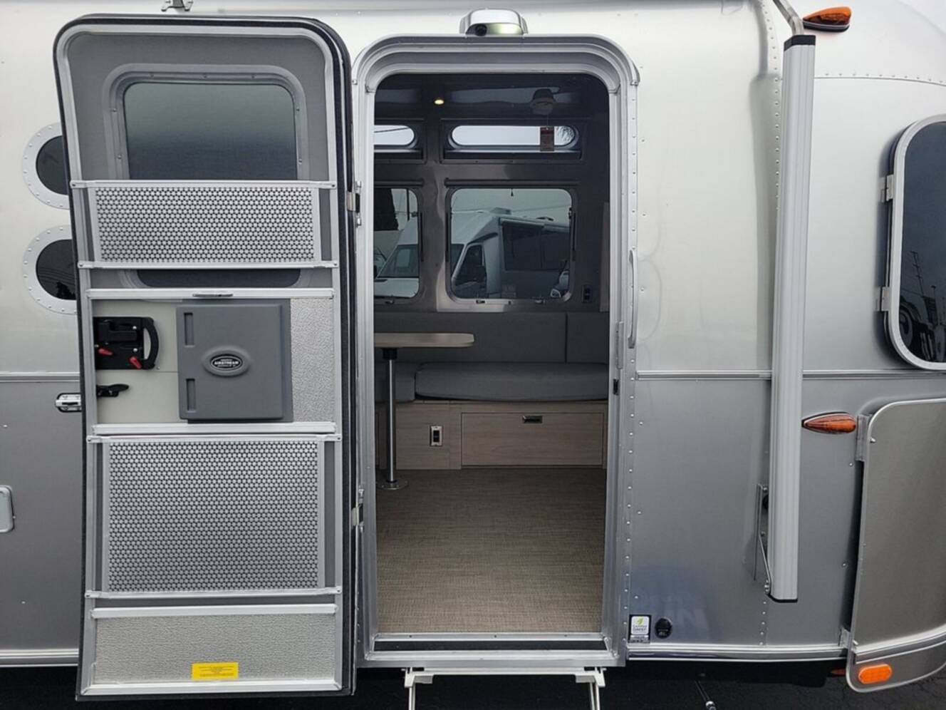 A photo of this 2026 Airstream Globetrotter® 30RB Twin
