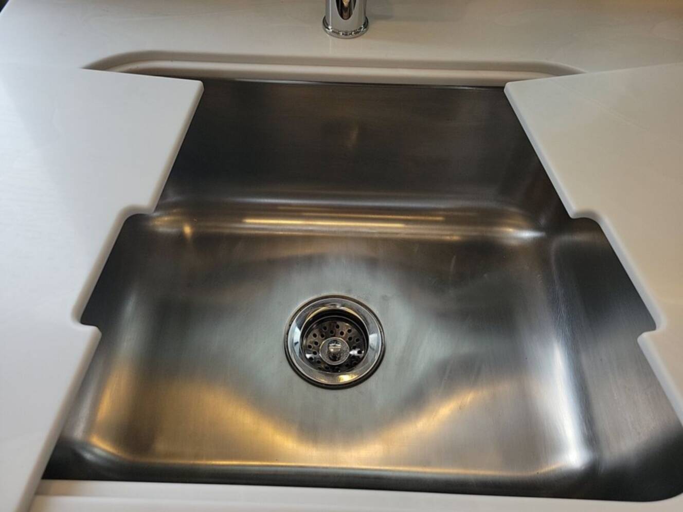 A photo of this 2026 Airstream Globetrotter® 30RB Twin