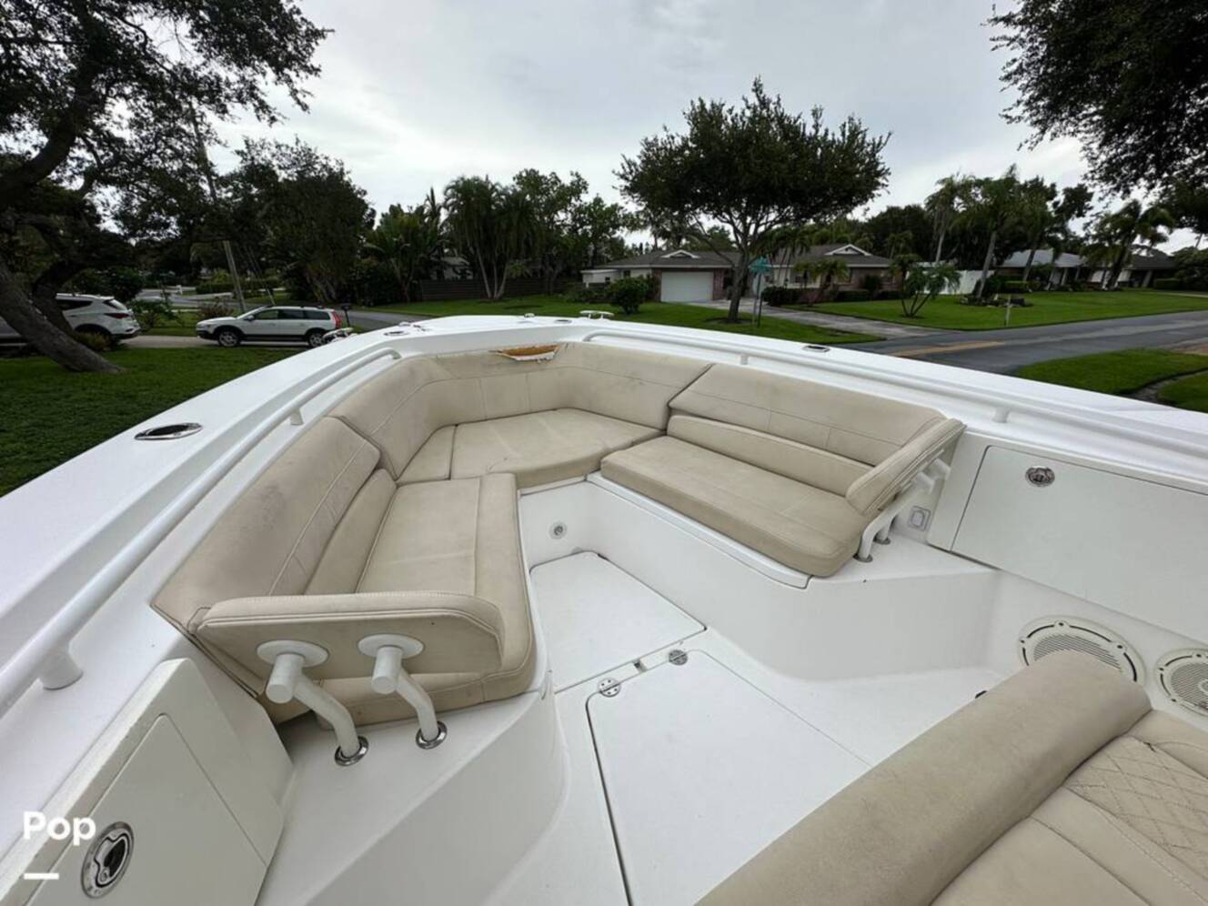 A photo of this 2018 Everglades 335CC