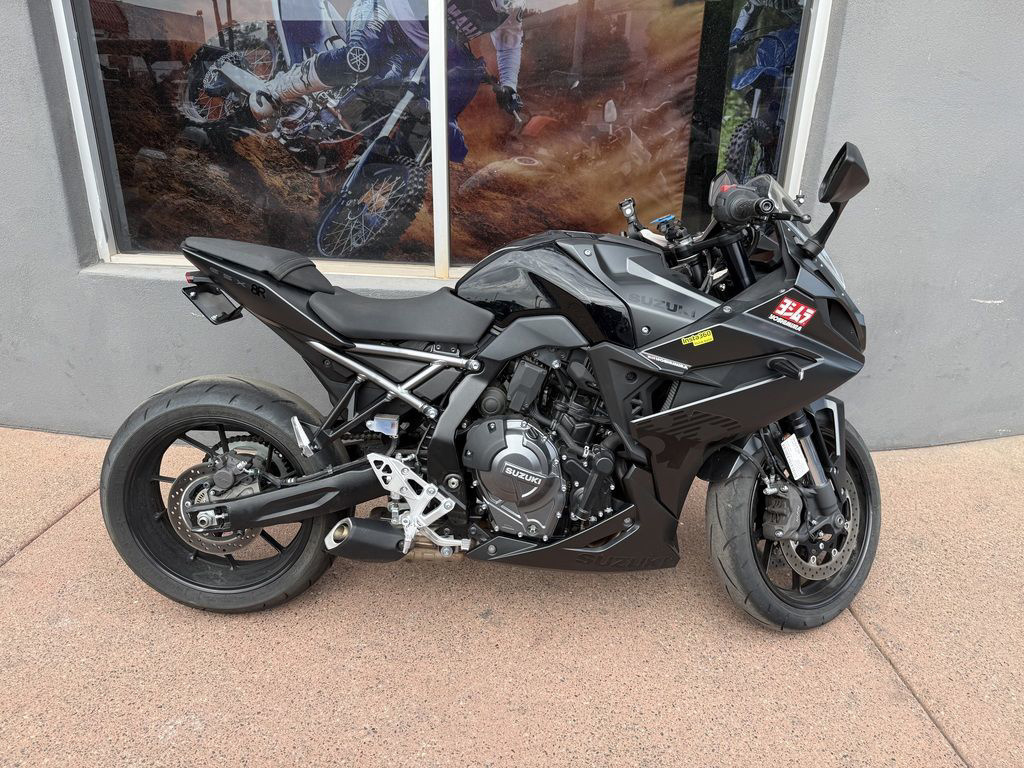 2025 Suzuki GSX 8R 8R in 85032, AZ