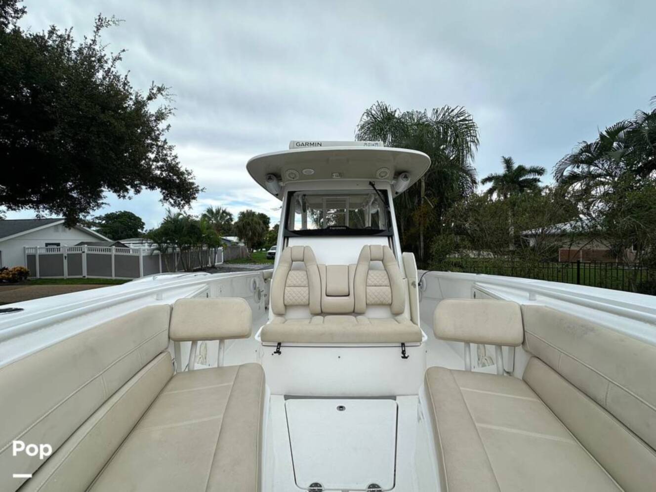 A photo of this 2018 Everglades 335CC