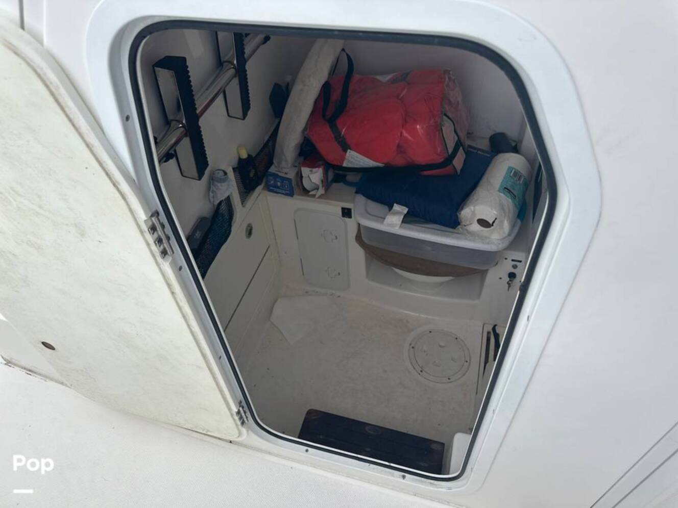 A photo of this 2018 Everglades 335CC