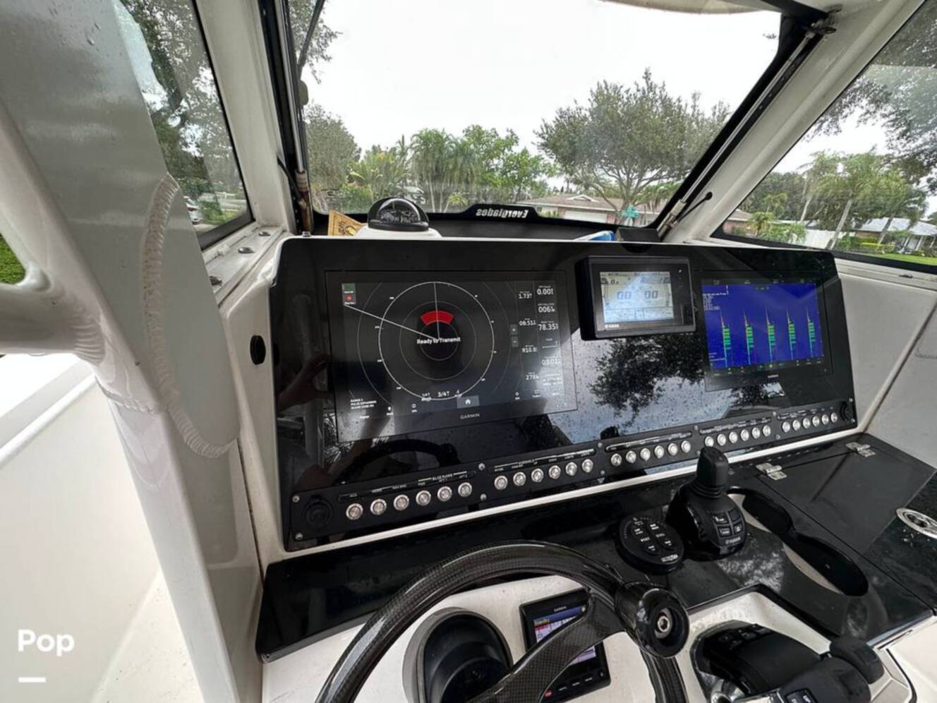 A photo of this 2018 Everglades 335CC