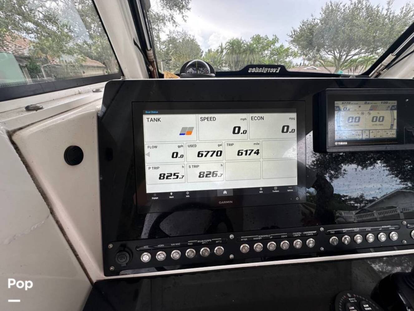A photo of this 2018 Everglades 335CC