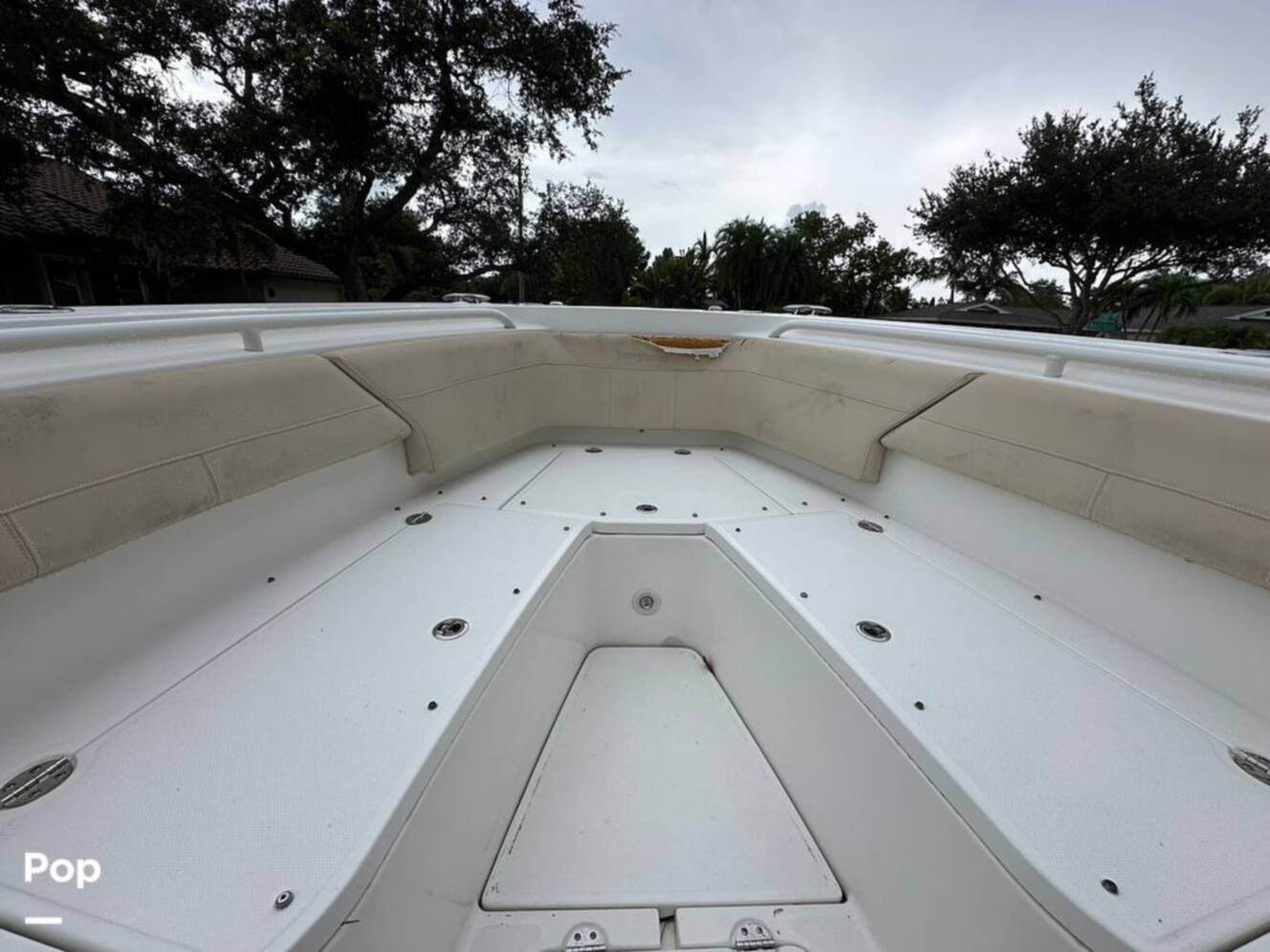 A photo of this 2018 Everglades 335CC