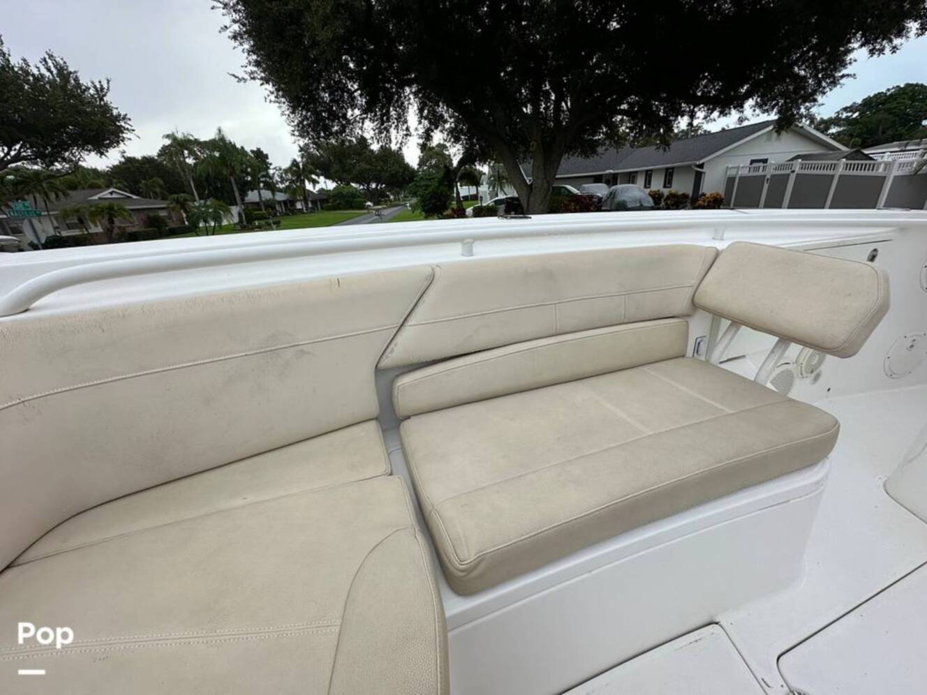 A photo of this 2018 Everglades 335CC