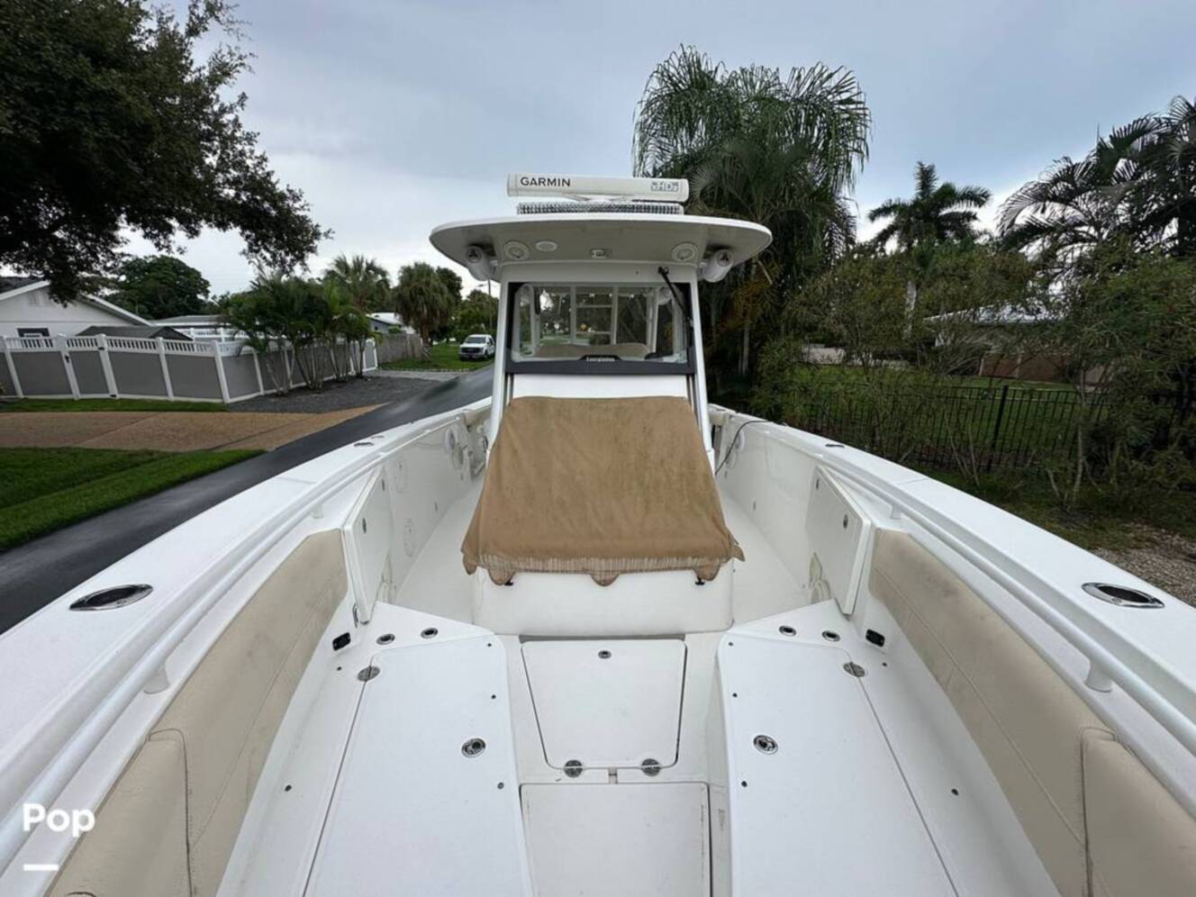 A photo of this 2018 Everglades 335CC