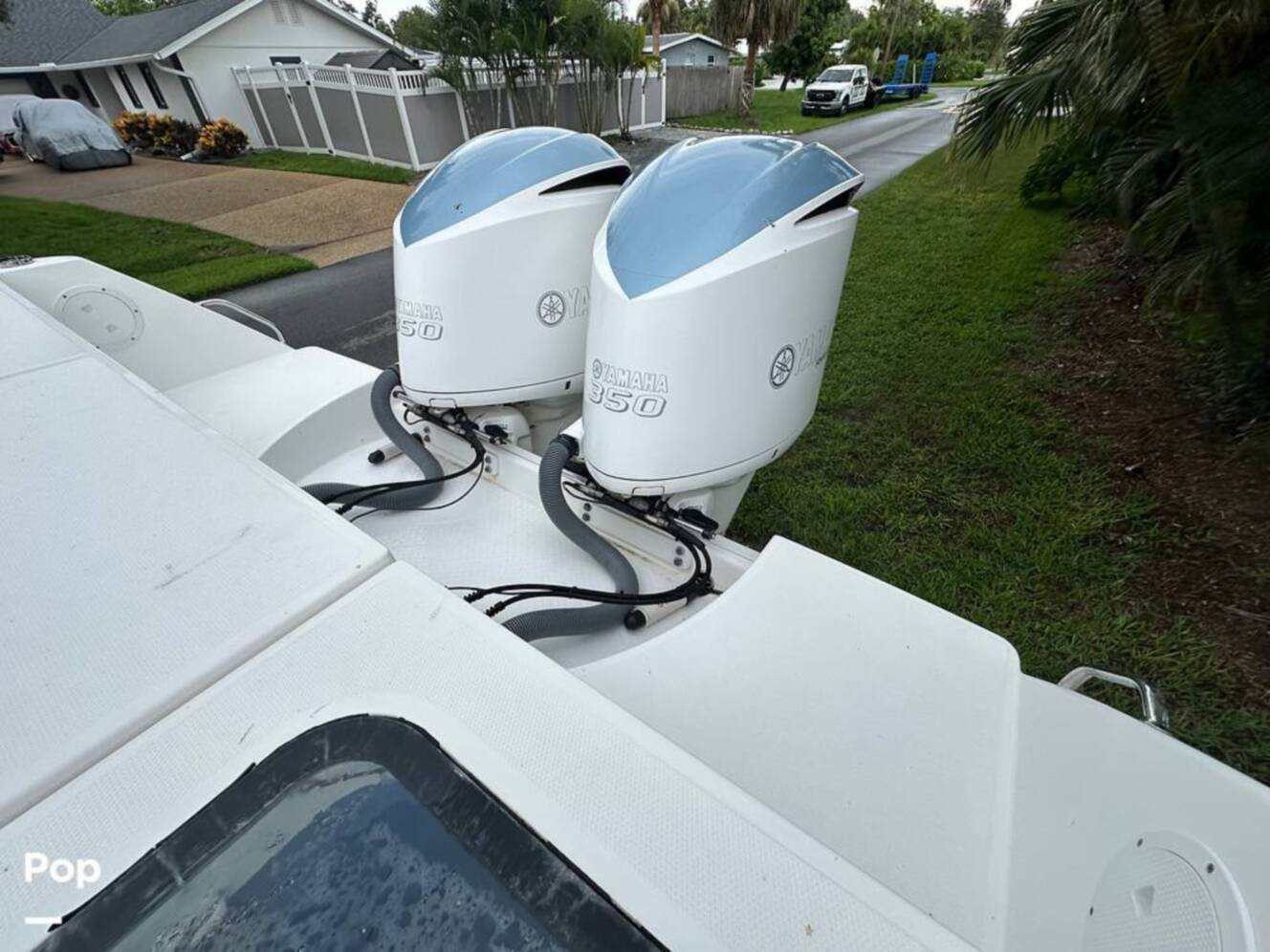 A photo of this 2018 Everglades 335CC