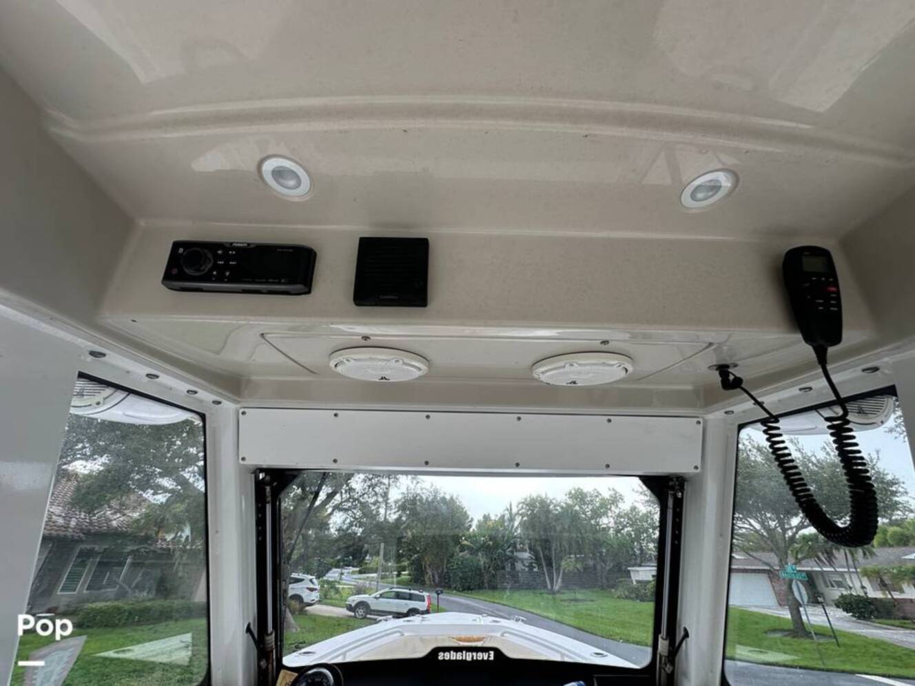 A photo of this 2018 Everglades 335CC