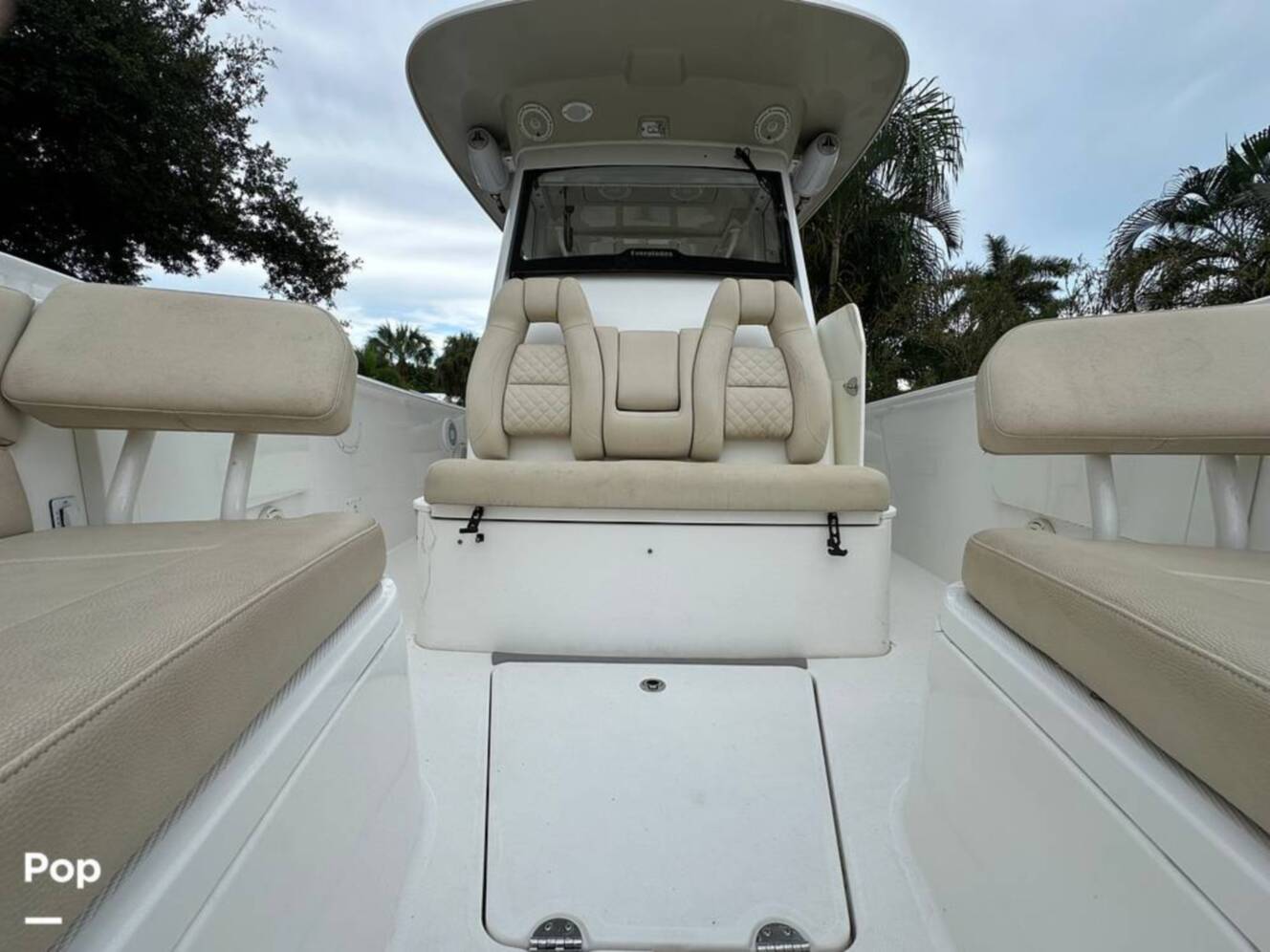 A photo of this 2018 Everglades 335CC