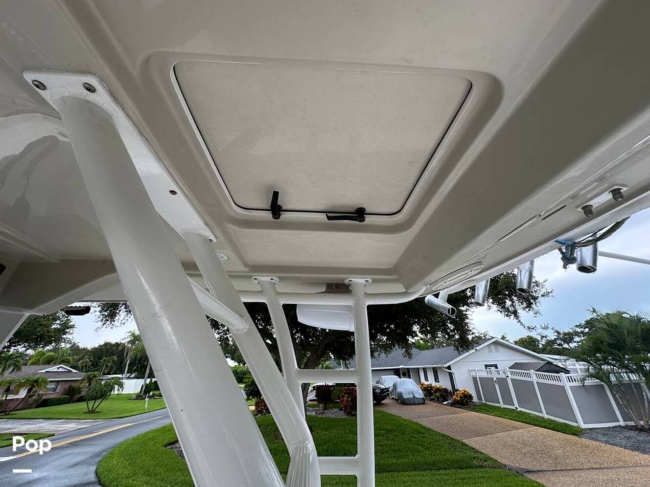 A photo of this 2018 Everglades 335CC