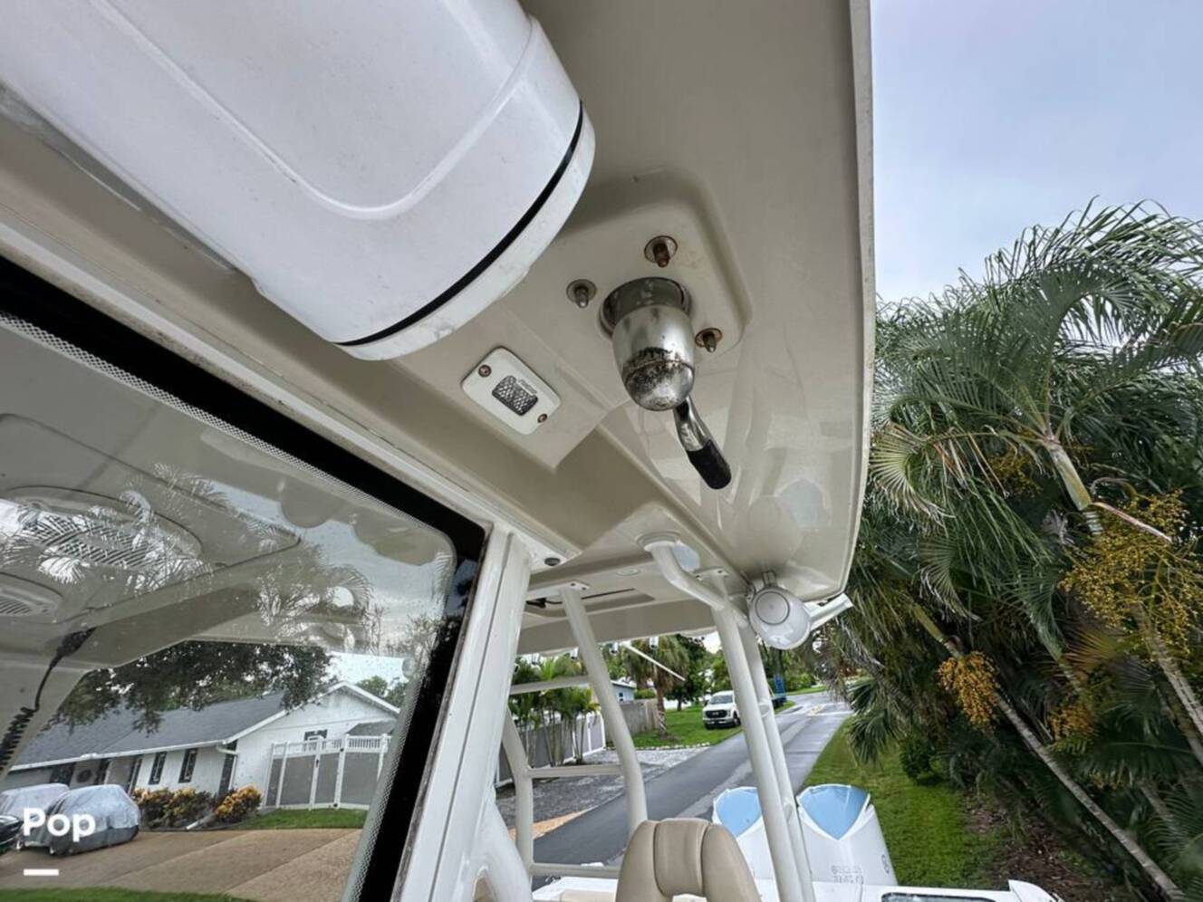 A photo of this 2018 Everglades 335CC