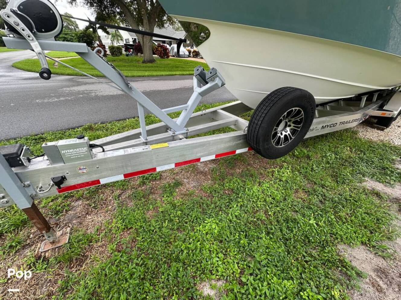 A photo of this 2018 Everglades 335CC