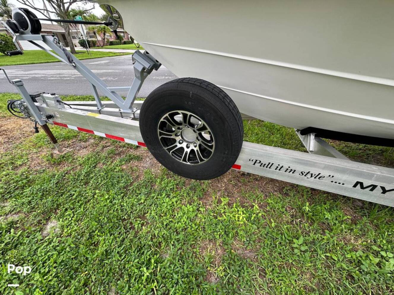 A photo of this 2018 Everglades 335CC
