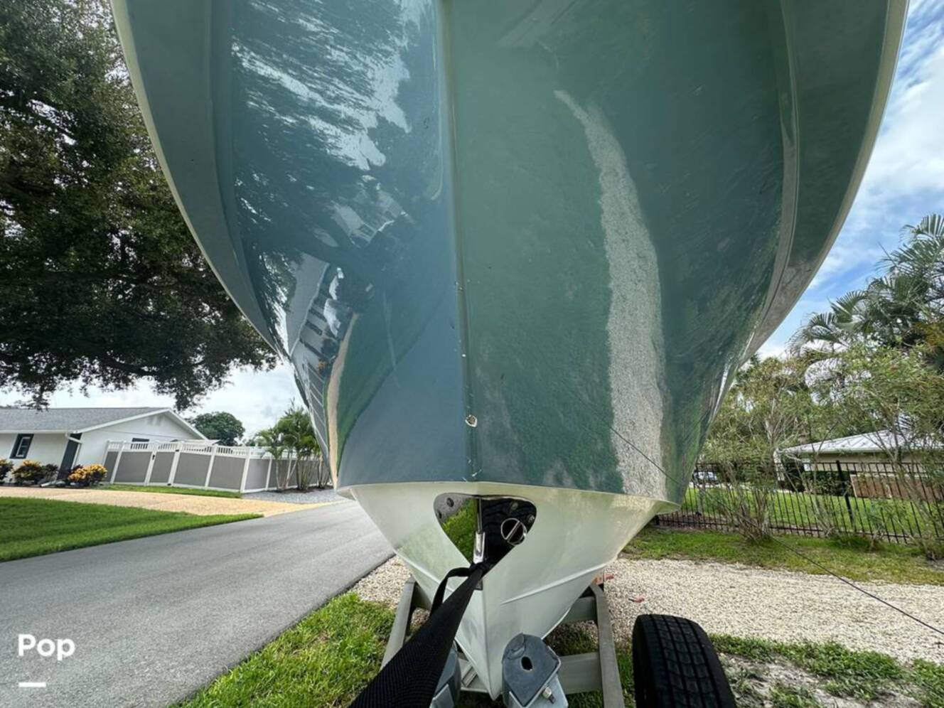 A photo of this 2018 Everglades 335CC