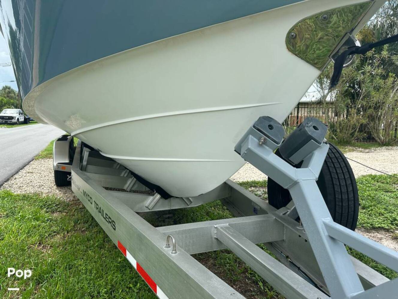 A photo of this 2018 Everglades 335CC