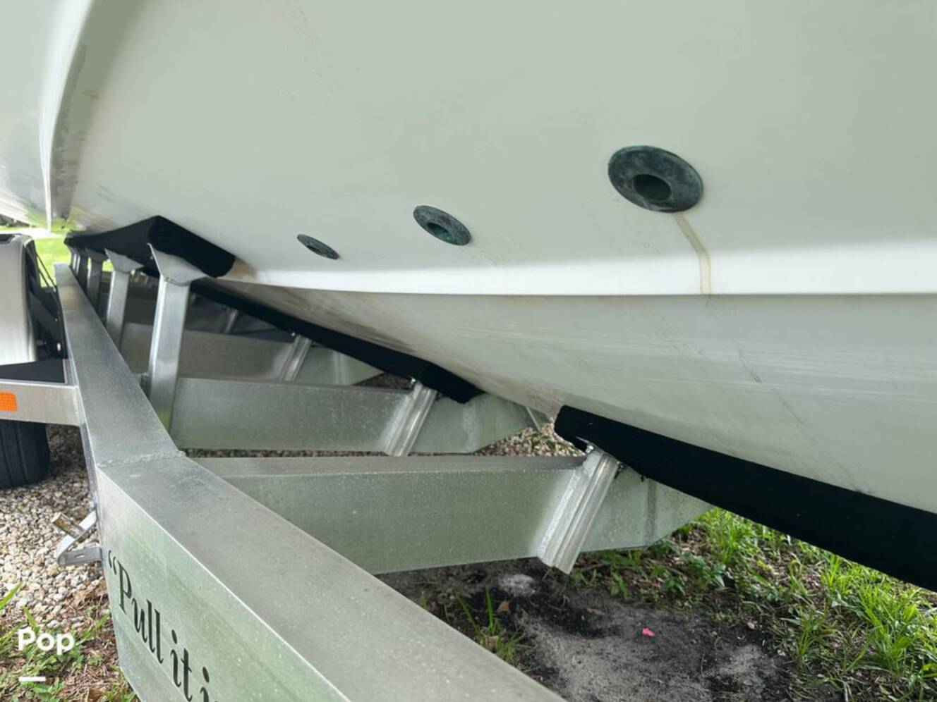 A photo of this 2018 Everglades 335CC