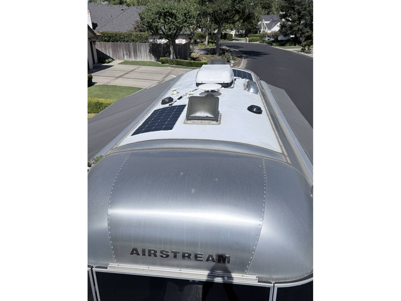 A photo of this 2017 Airstream FLYING CLOUD 25FB TWIN