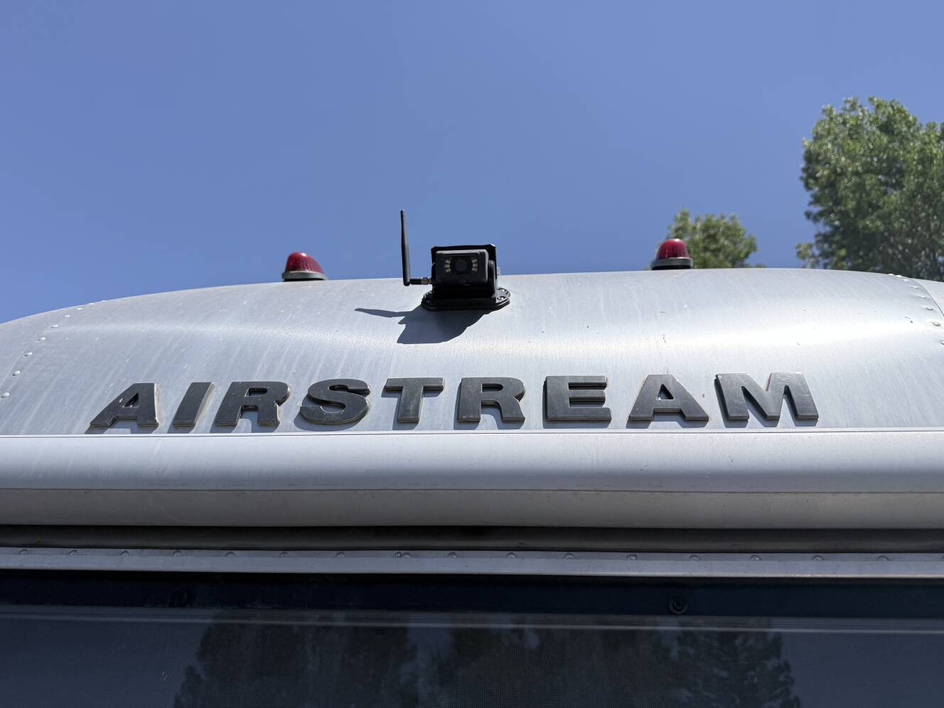 A photo of this 2017 Airstream FLYING CLOUD 25FB TWIN