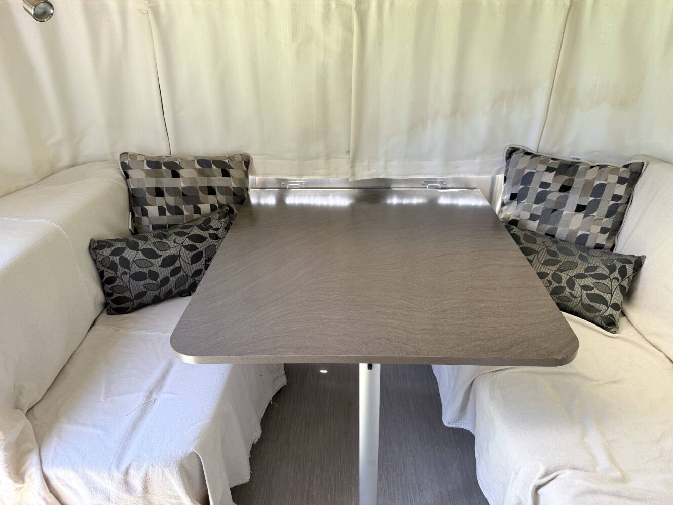 A photo of this 2017 Airstream FLYING CLOUD 25FB TWIN