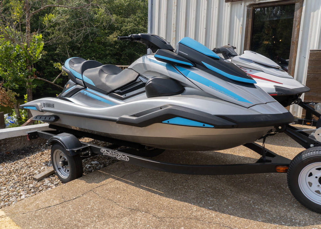 2024 Yamaha Waverunners FX CRUISER HO W/AUDIO-SILVER in osage beach MO