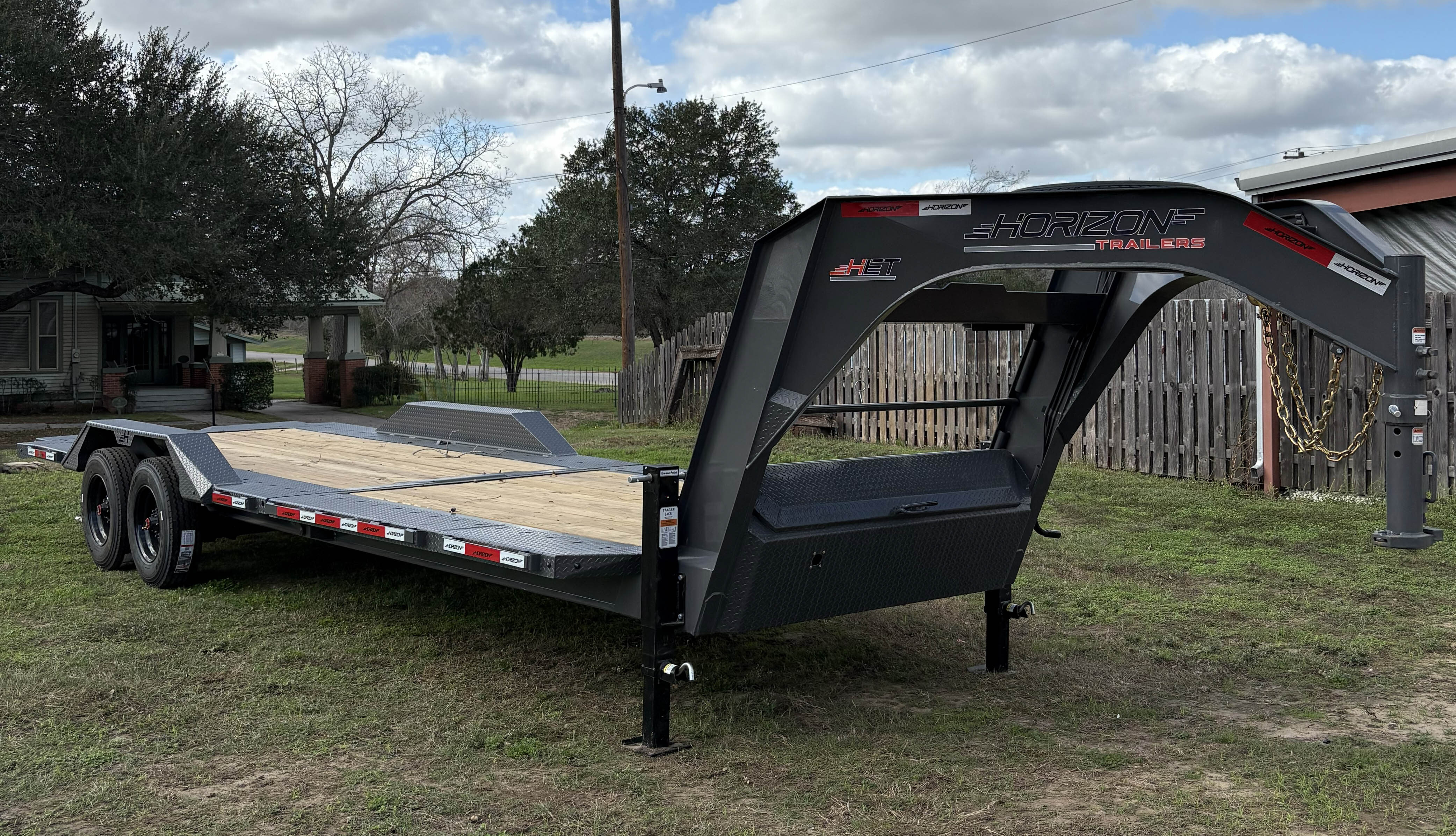 2026 HORIZON HET 24 X 102 GRAVITY TILT LOW BOY GN in Shiner, TX
