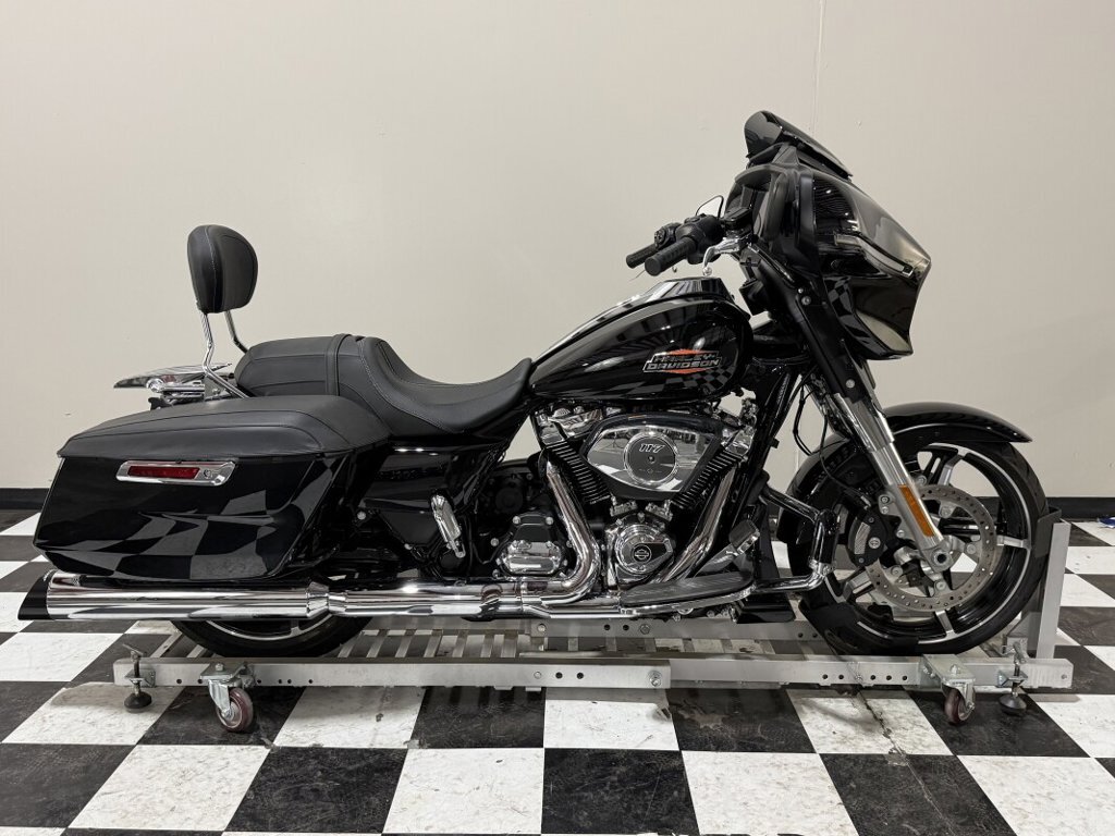 2025 Harley-Davidson STREET GLIDE in Durham, NC
