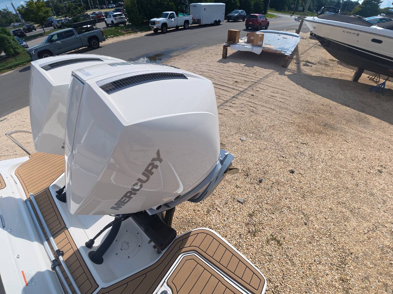 A photo of this 2027 Sea Ray SDX 290 Outboard