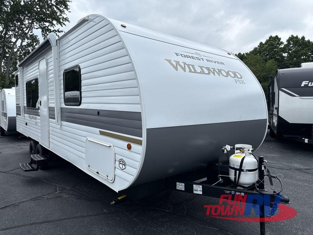 2027 Forest River Rv Wildwood FSX 260BHLE in crystal river FL