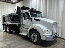 5 Key Features to Look for in a Commercial Truck for Construction image