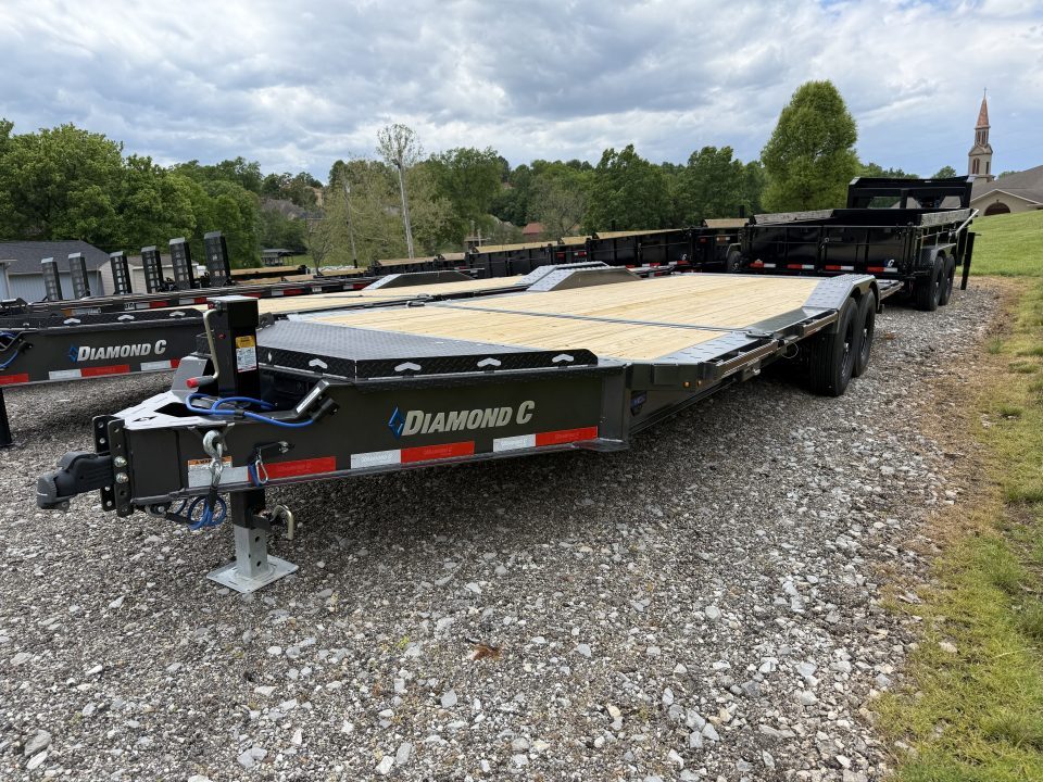 2026 Diamond C Trailers HXD 207 22X102 in Vienna, WV