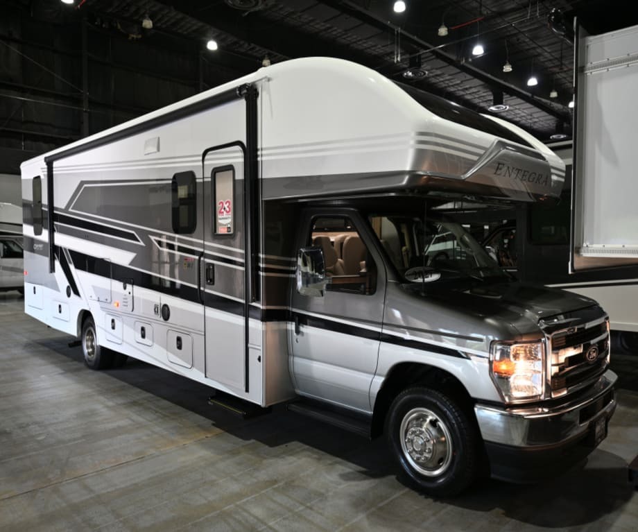 2027 Entegera ODYSSEY 30Z-EST-FBP RV