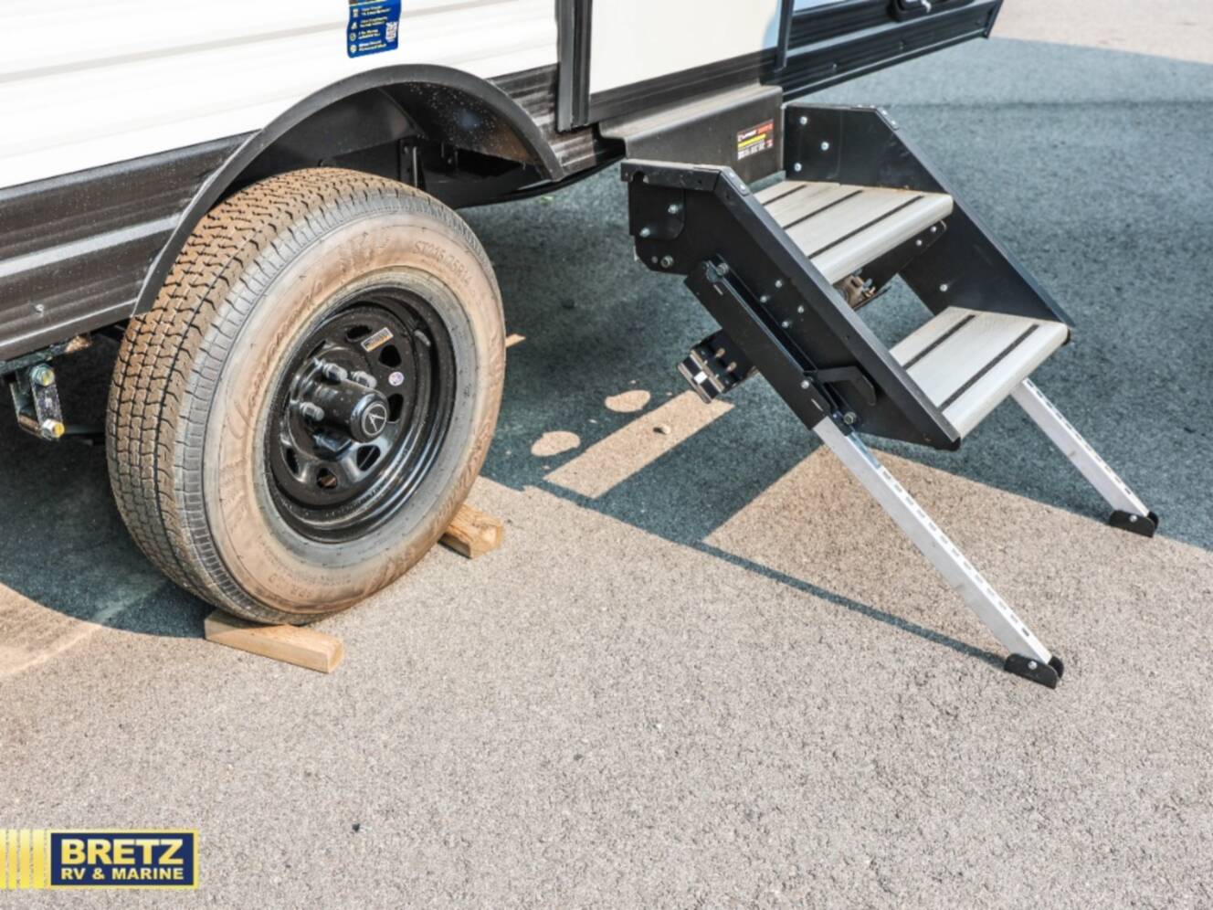 A photo of this 2027 Grand Design Transcend Lite 121RBL