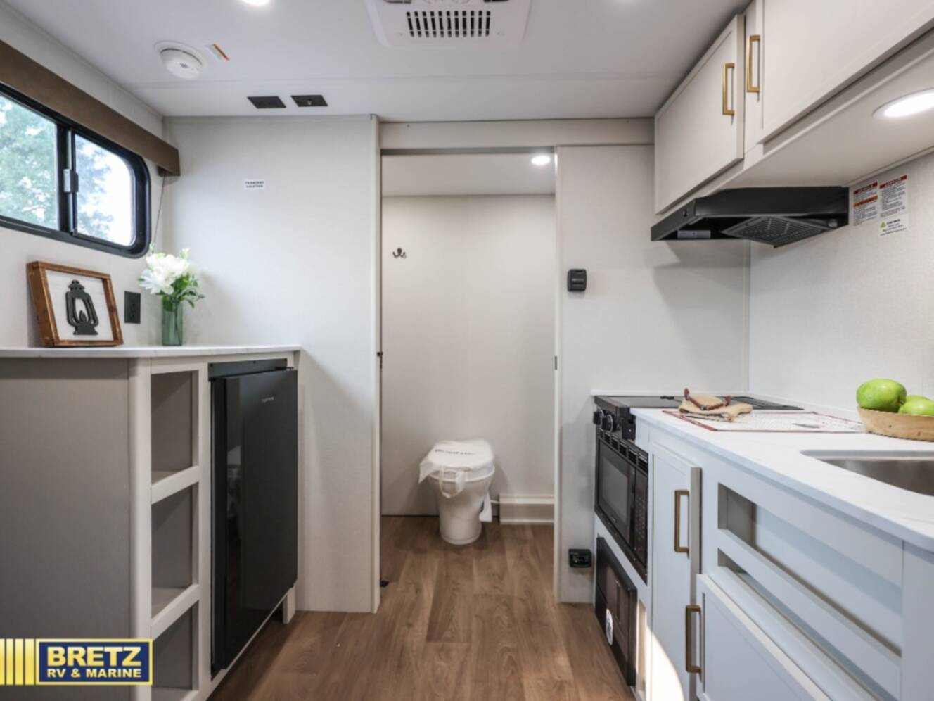 A photo of this 2027 Grand Design Transcend Lite 121RBL
