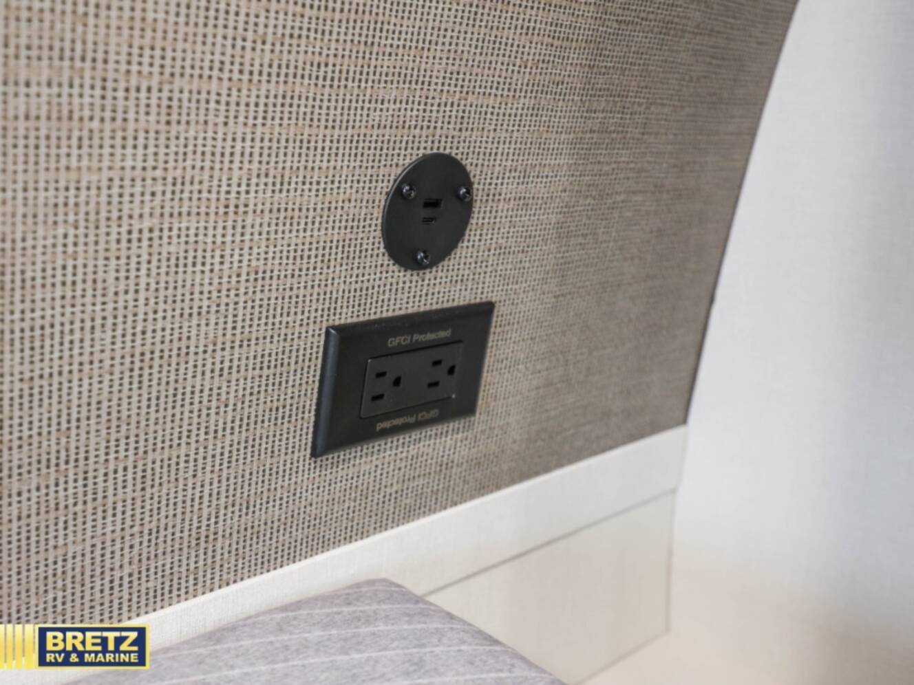 A photo of this 2027 Grand Design Transcend Lite 121RBL