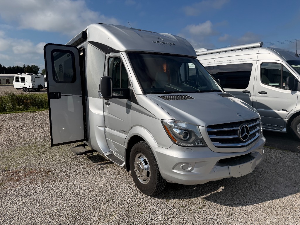 2015 Leisure Travel Unity U24MB in galion OH