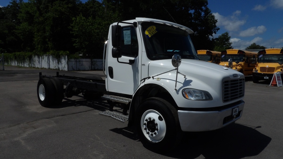 2018 FREIGHTLINER BUSINESS CLASS M2 106 in Norfolk, VA