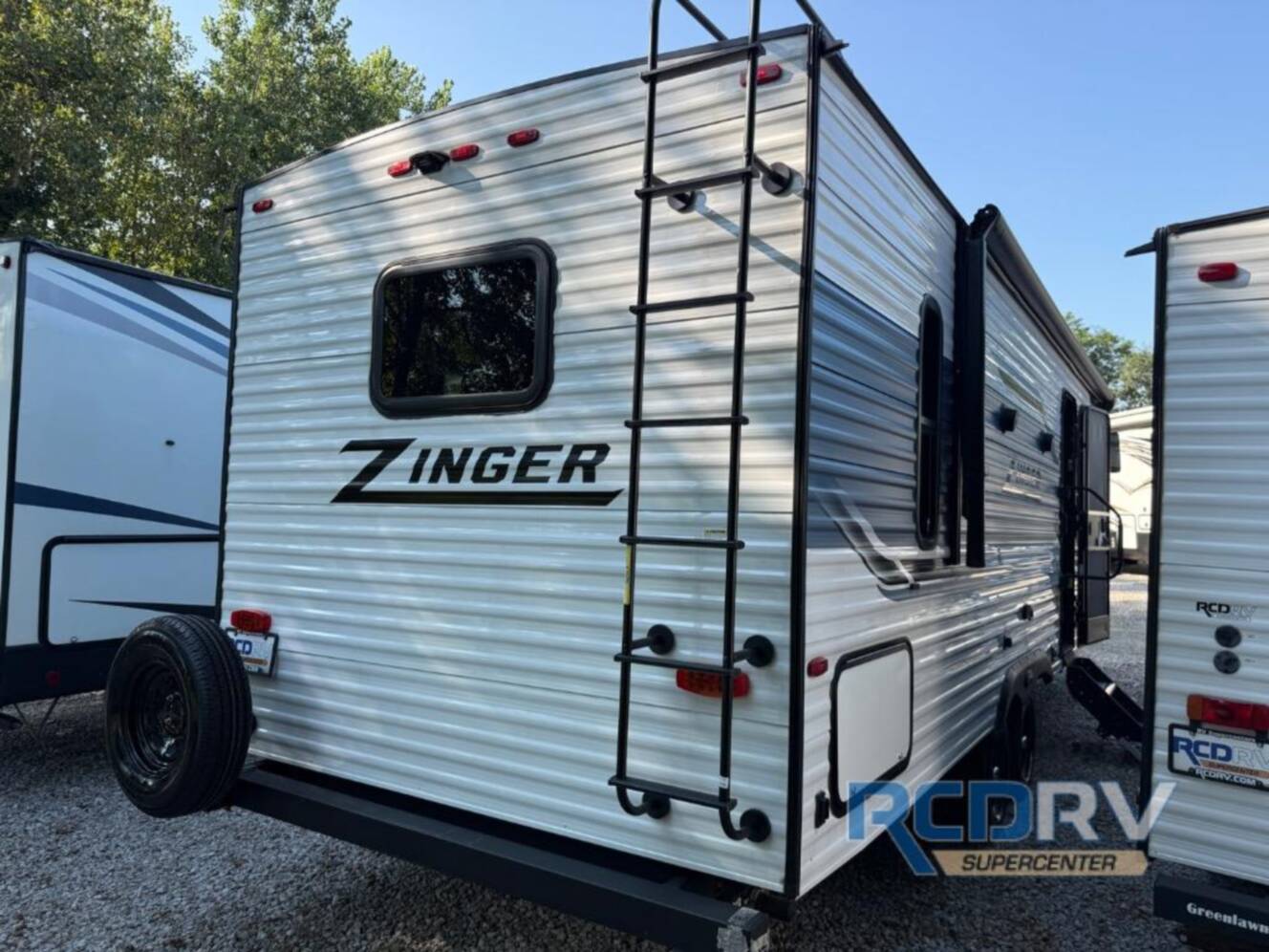 A photo of this 2024 Crossroads Rv Zinger Lite ZR259FL