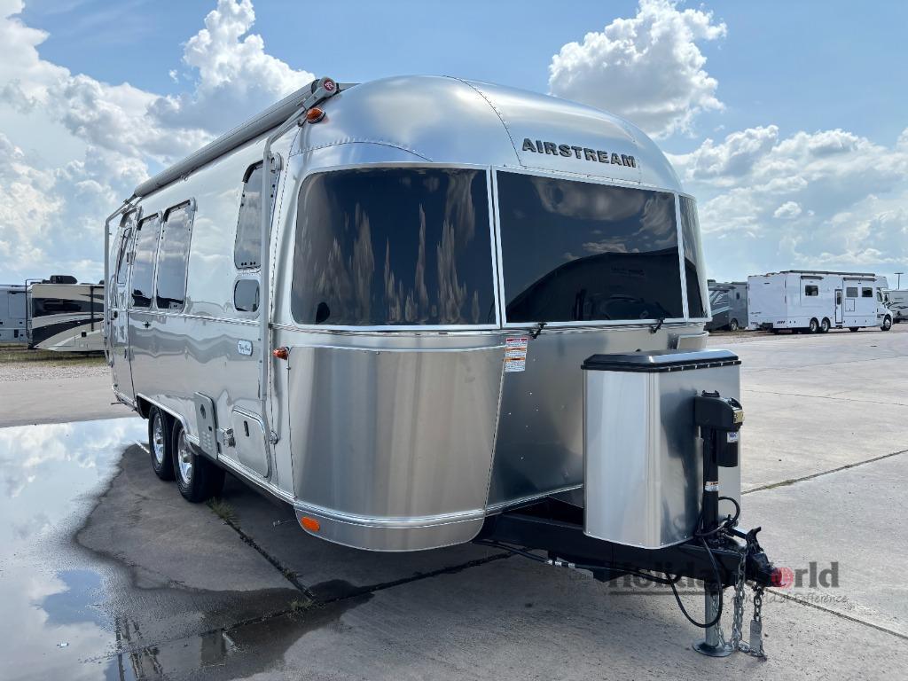 2022 Airstream Flying Cloud 23FB in katy TX