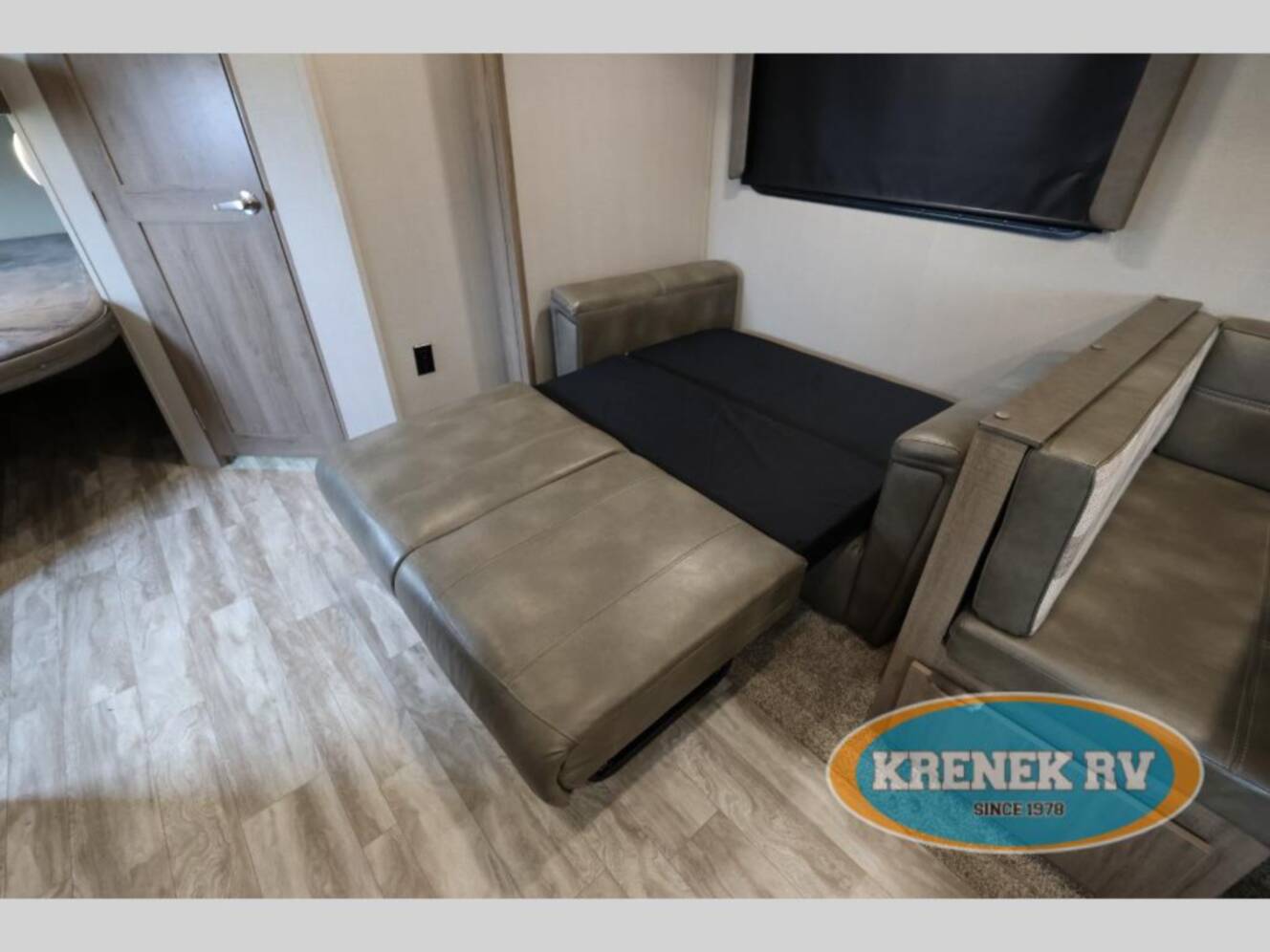 A photo of this 2020 Grand Design Imagine 2800BH