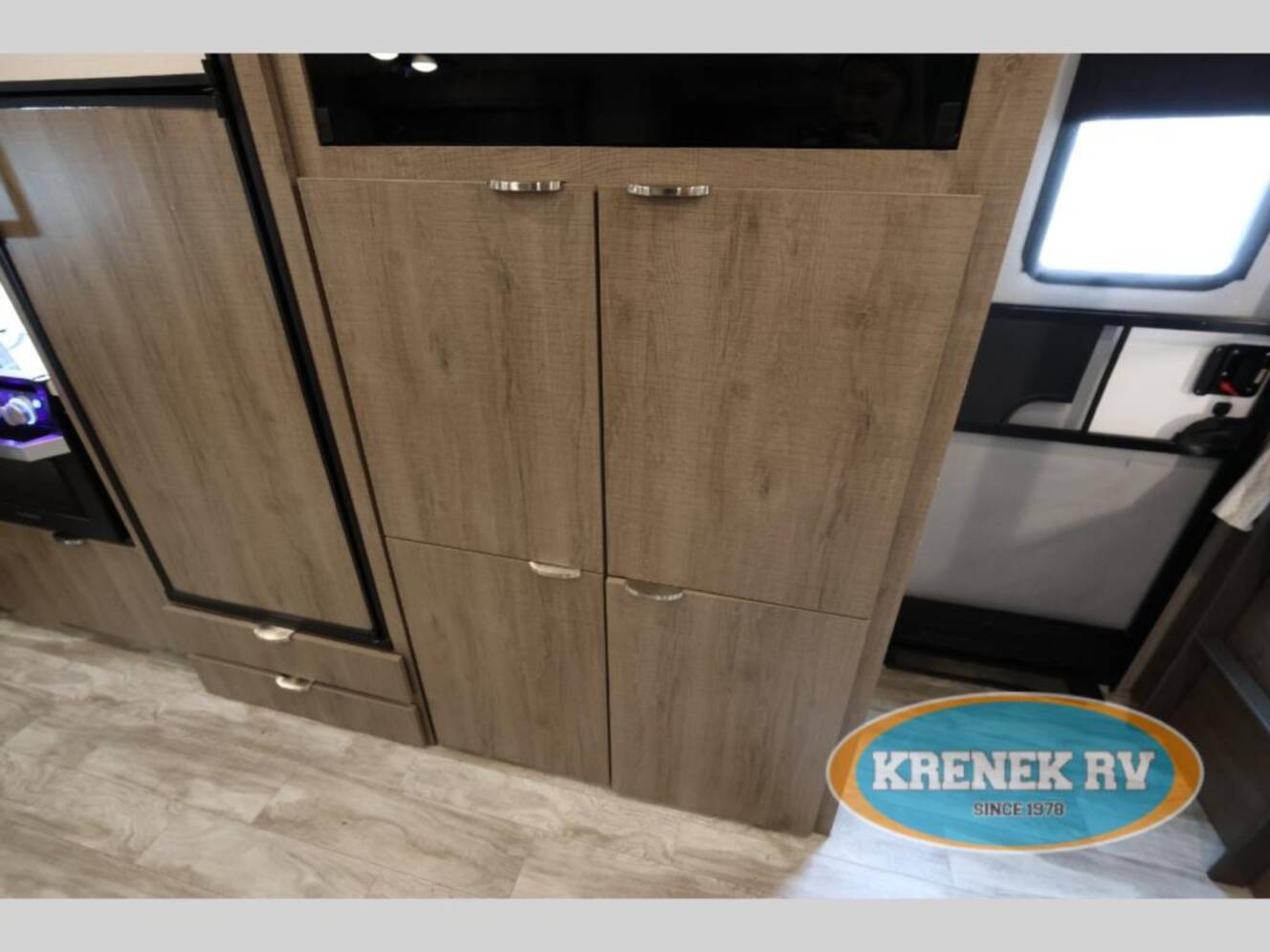 A photo of this 2020 Grand Design Imagine 2800BH