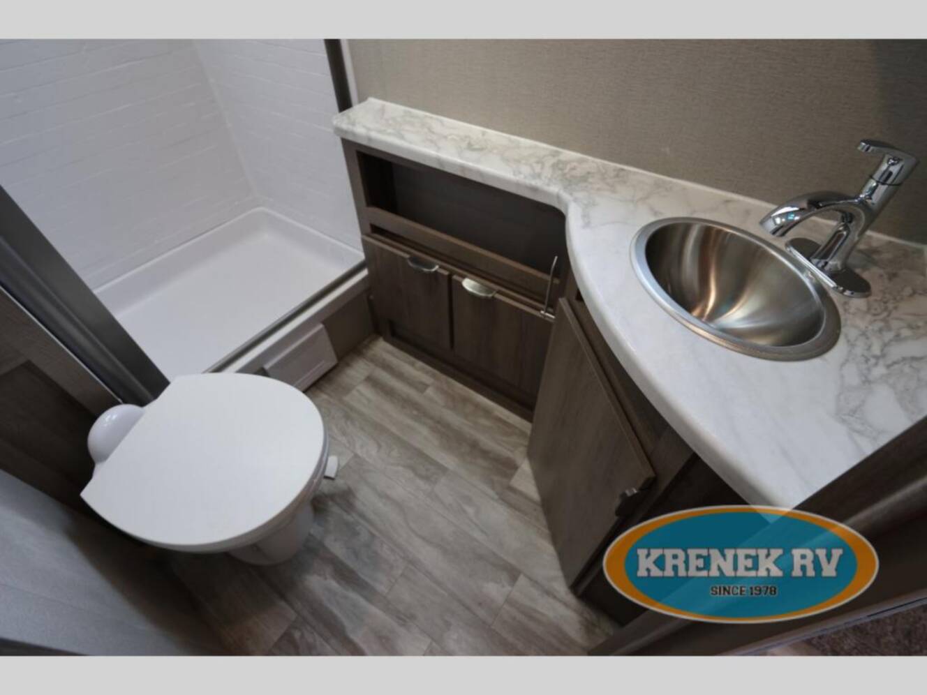 A photo of this 2020 Grand Design Imagine 2800BH