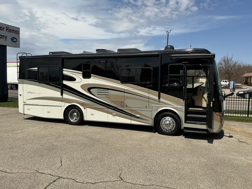 2015 Tiffin Motorhomes Allegro 28 BR RV