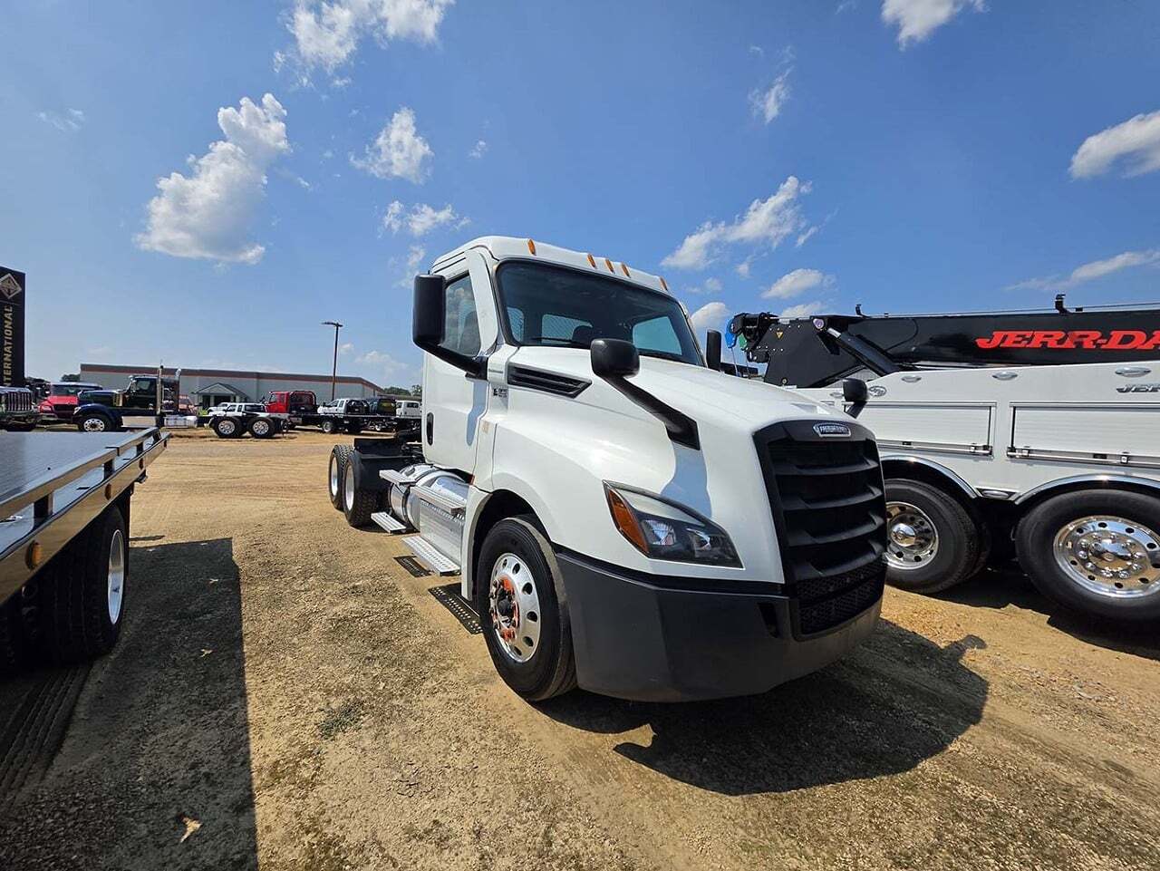 2022 FREIGHTLINER CASCADIA 126 in Columbus, MS