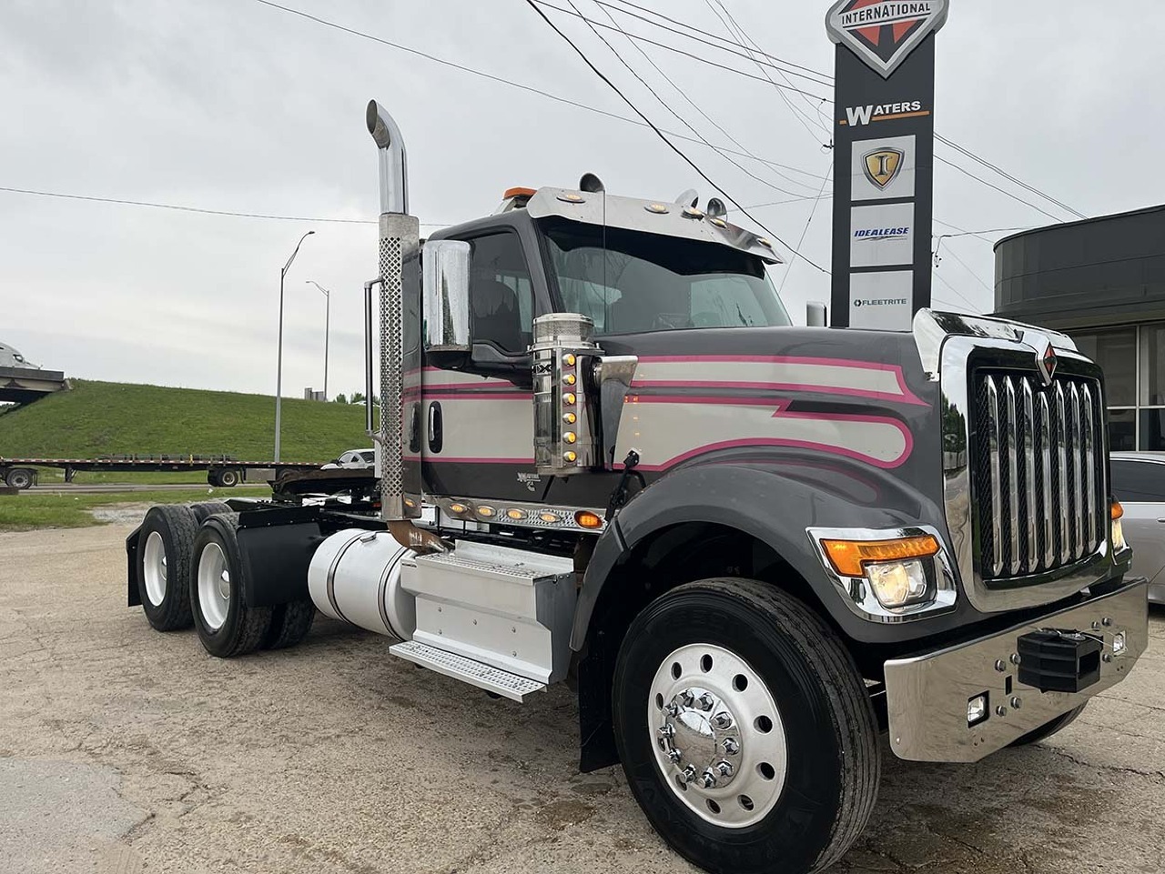 2023 INTERNATIONAL HX 520 in Columbus, MS
