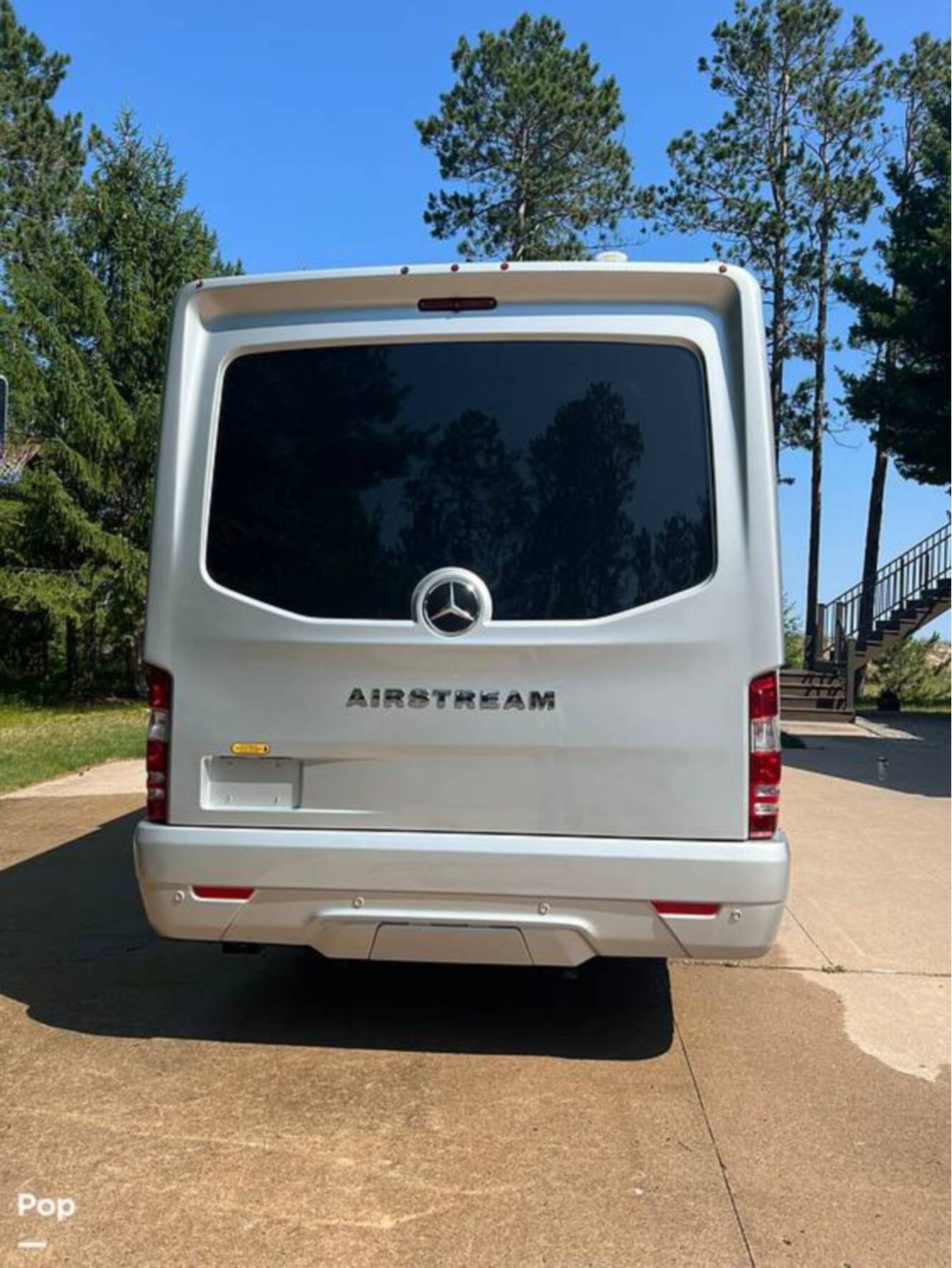 A photo of this 2025 Airstream Atlas Murphy Suite E1