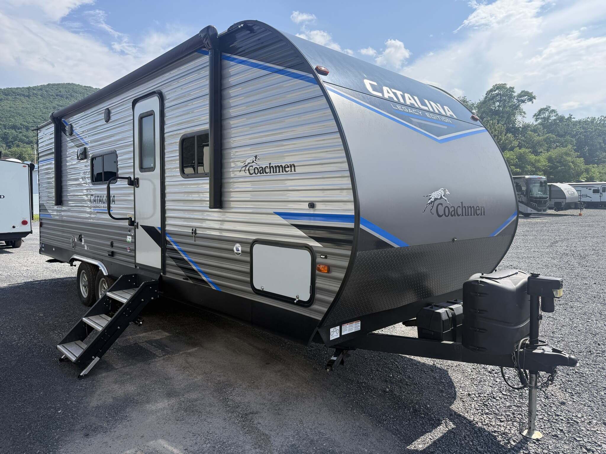 2022 Coachmen Catalina Legacy Edition 243RBS in mill hall PA